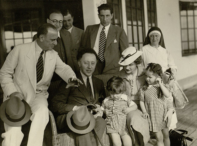 Totenberg,-Roman-pic-F.-and-A.-Rubenstein-and-family-(31).jpg