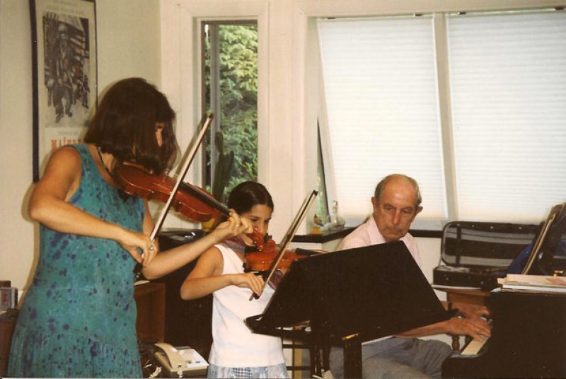 with-daughter-playing-violin-001.jpg